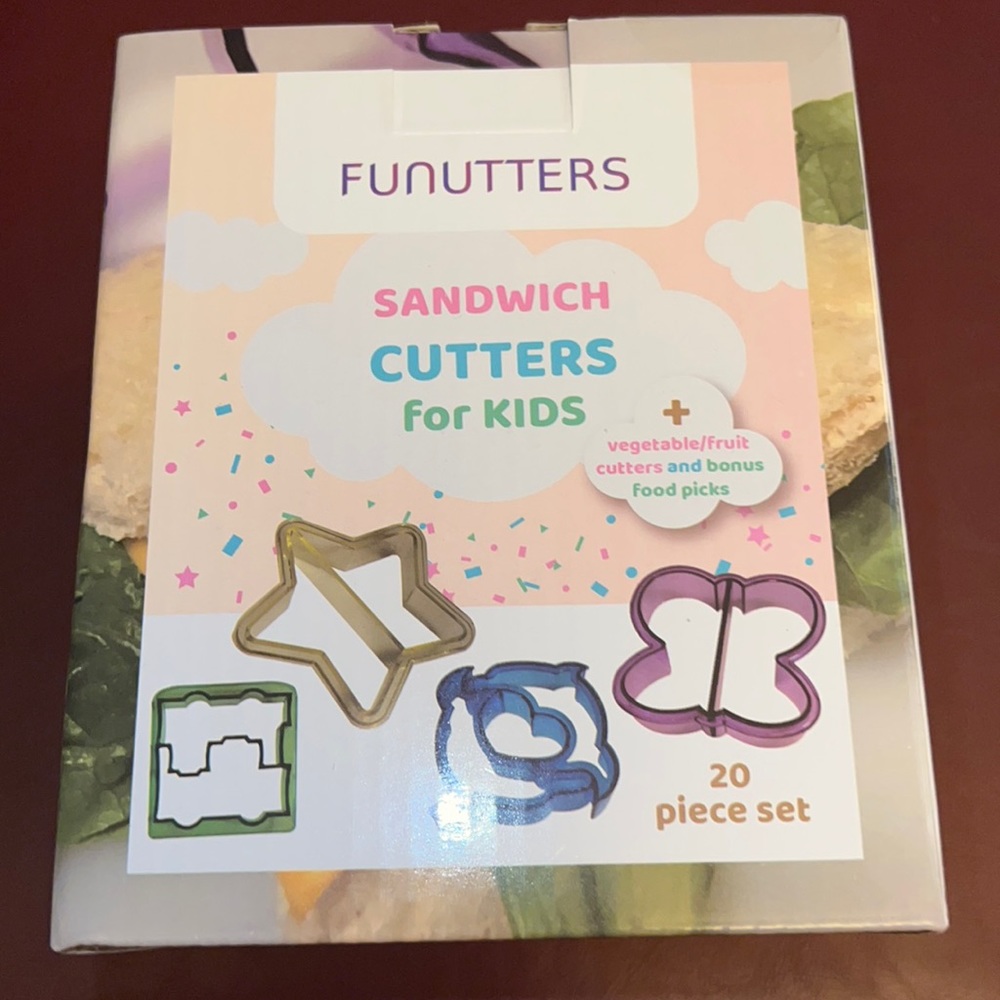 Sandwich Cutters for Kid lunches.